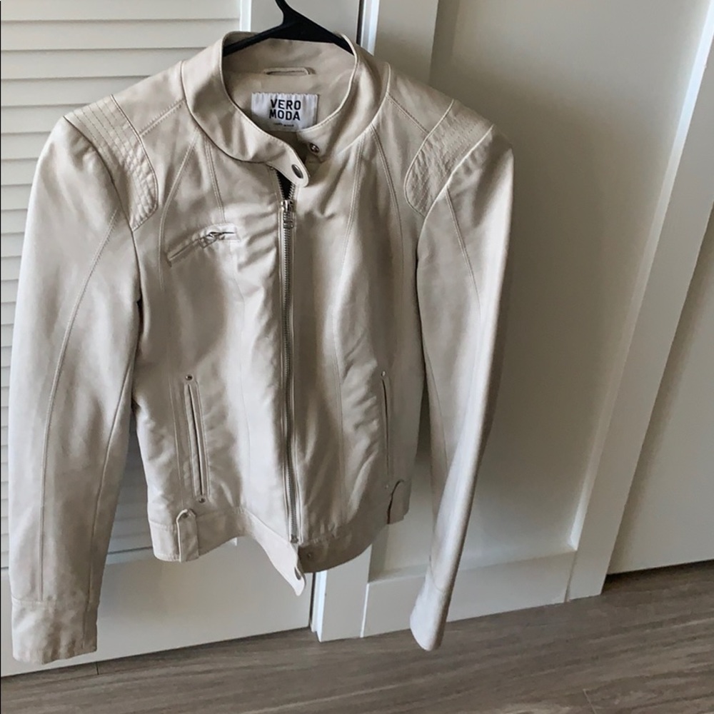 Vera moda white faux leather motorcycle jacket